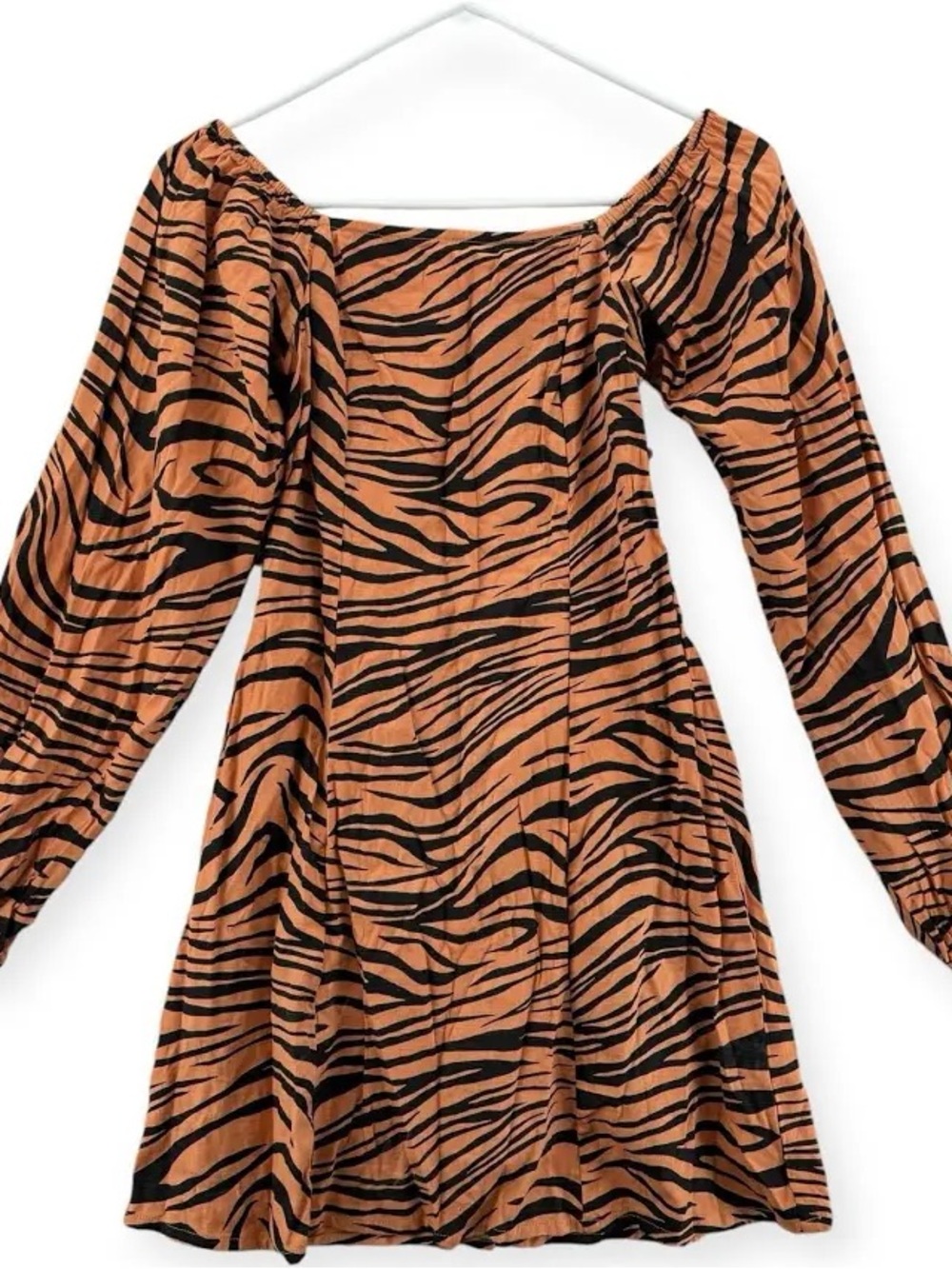 Billabong Off-Shoulder Tiger-Stripe Feeling Flirty Long Sleeve Mini Dress - Picture 4 of 4